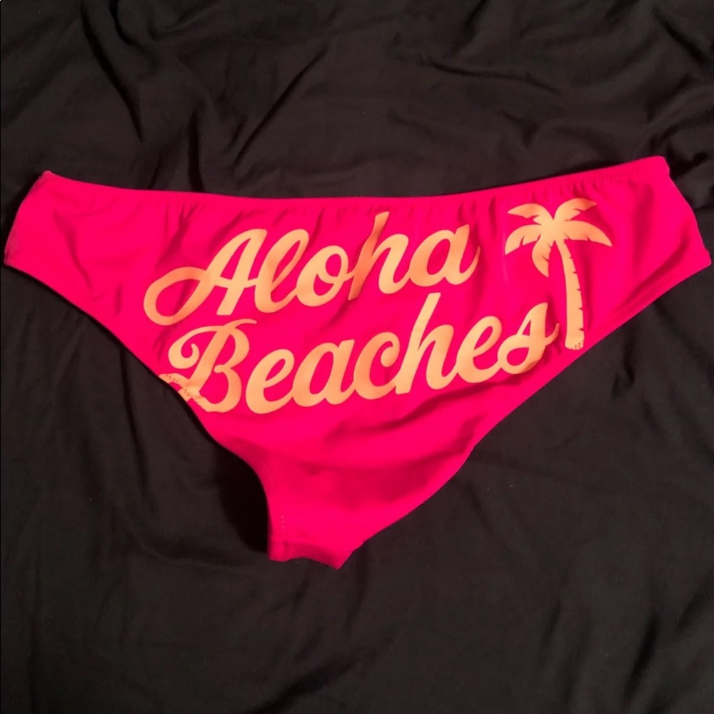 VS pink bikini bottoms